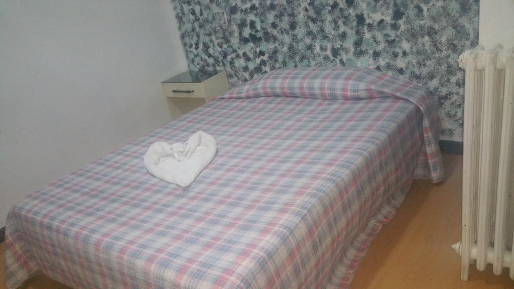 호스탈 리마 호텔 바야돌리드 외부 사진